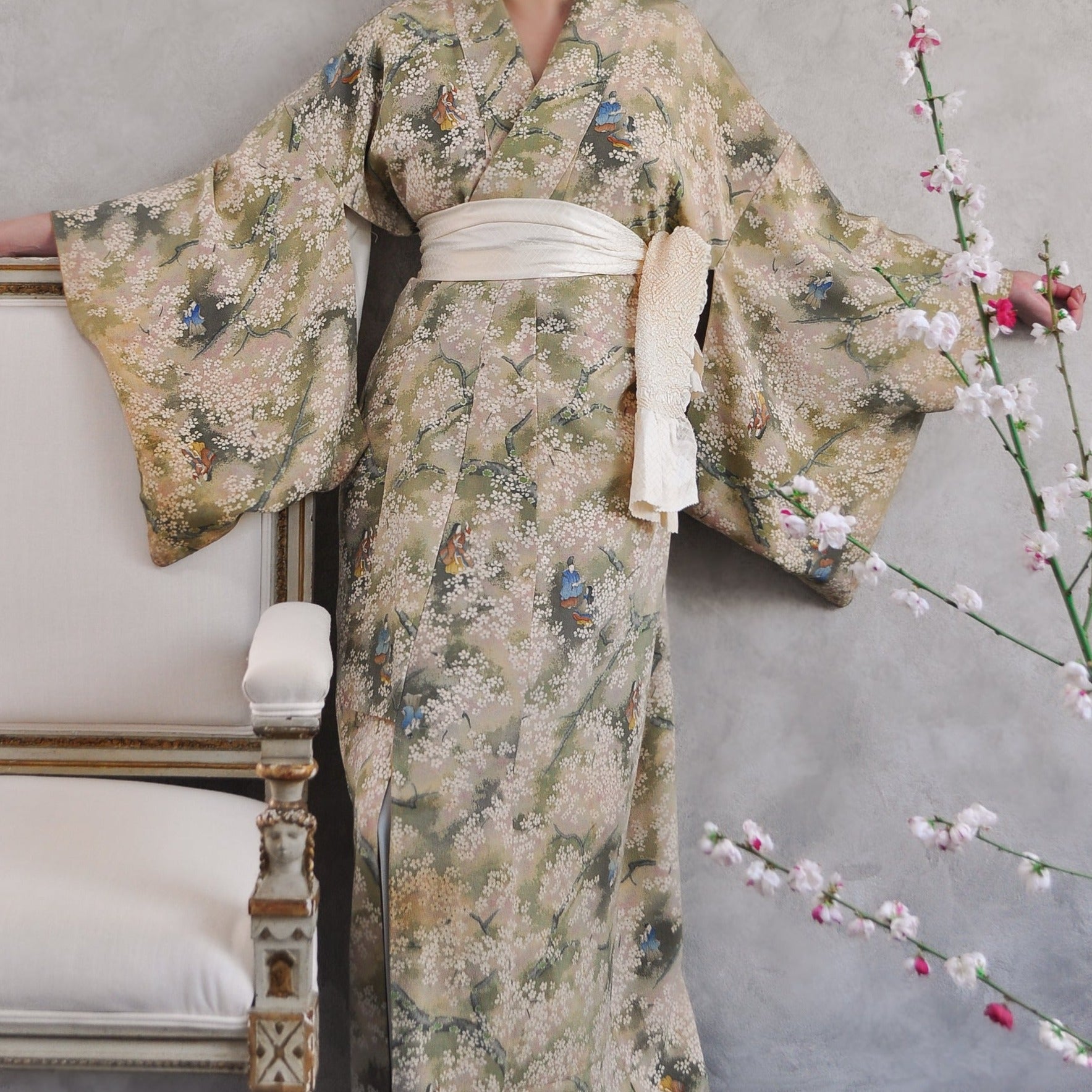 Sakura Fubuki Silk Chirimen Vintage Kimono