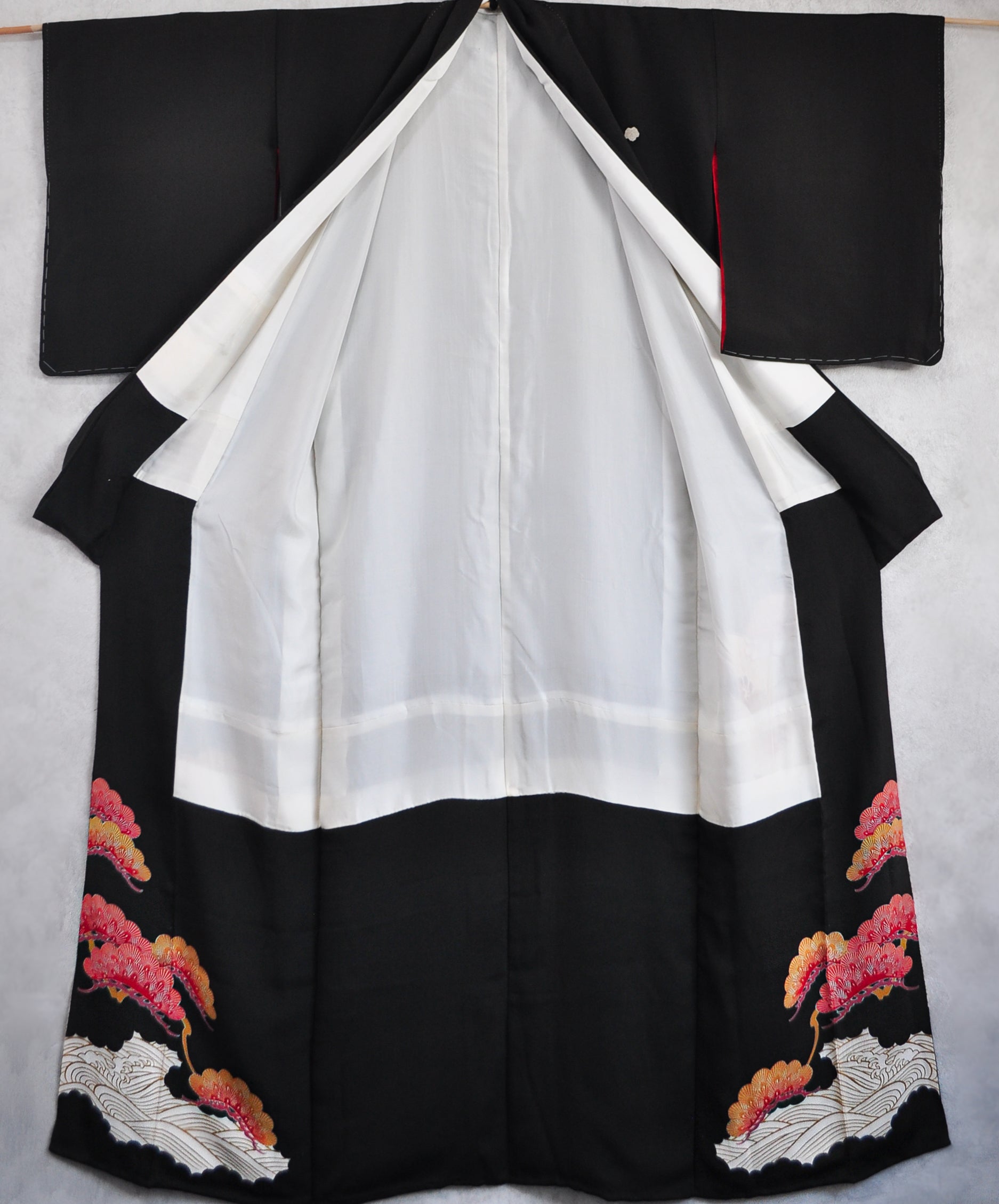 Dancing Crane Vintage Tomesode Kimono with Tsuta Kamon