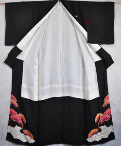 Dancing Crane Vintage Tomesode Kimono with Tsuta Kamon