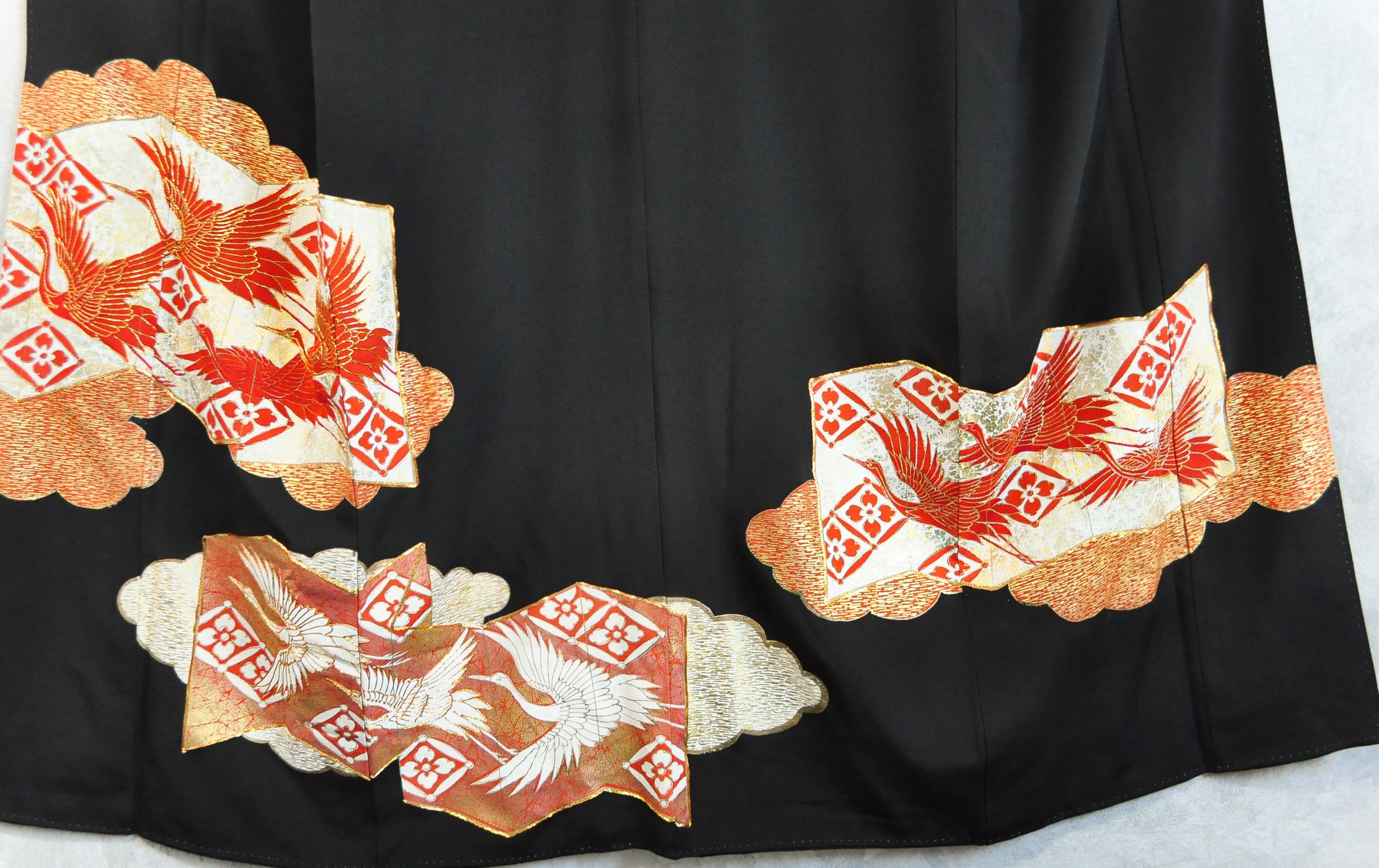 Wings of Love Golden Thread Crane Print Gosan Kiri Kamon Vintage Kimono