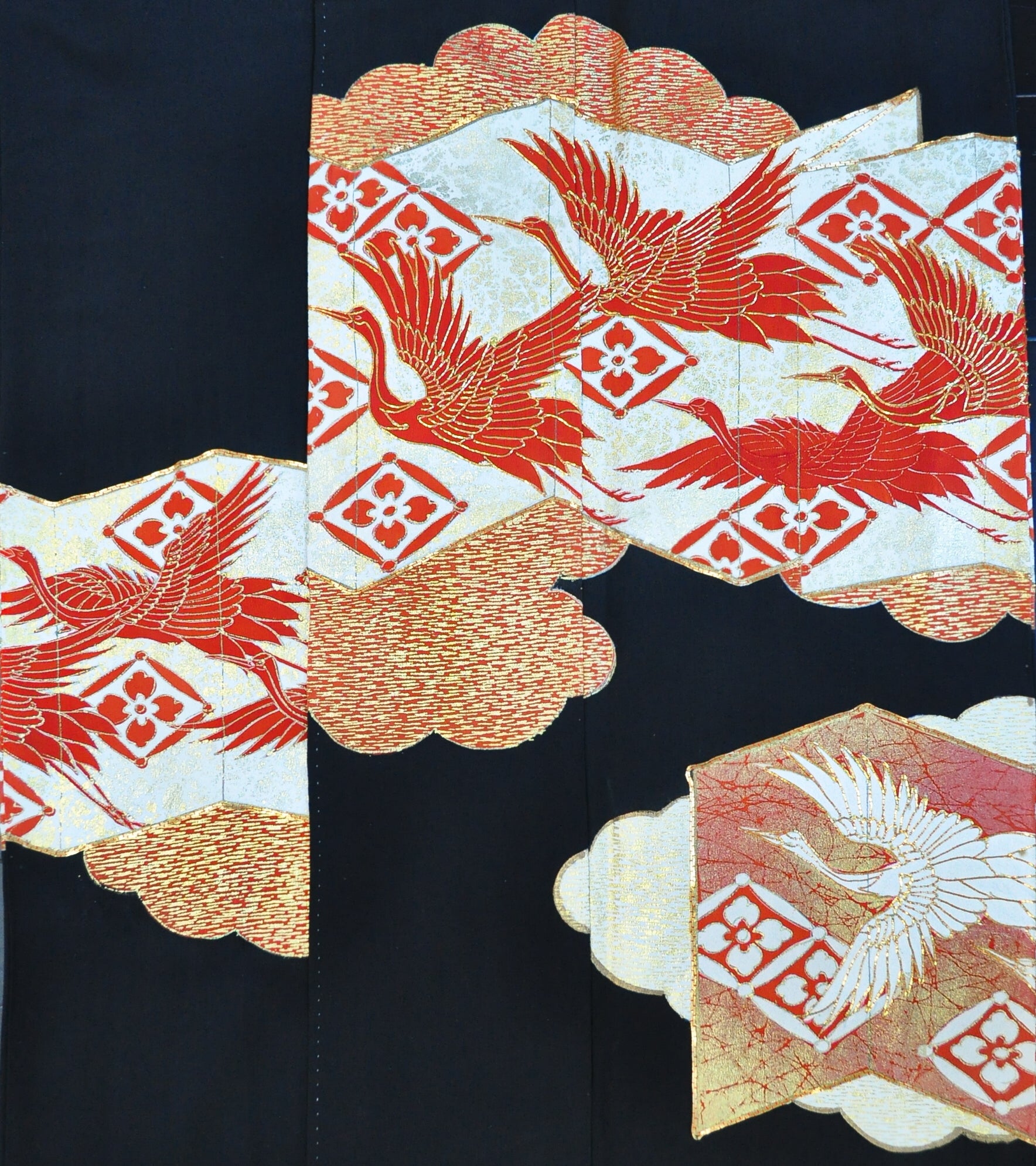 Wings of Love Golden Thread Crane Print Gosan Kiri Kamon Vintage Kimono