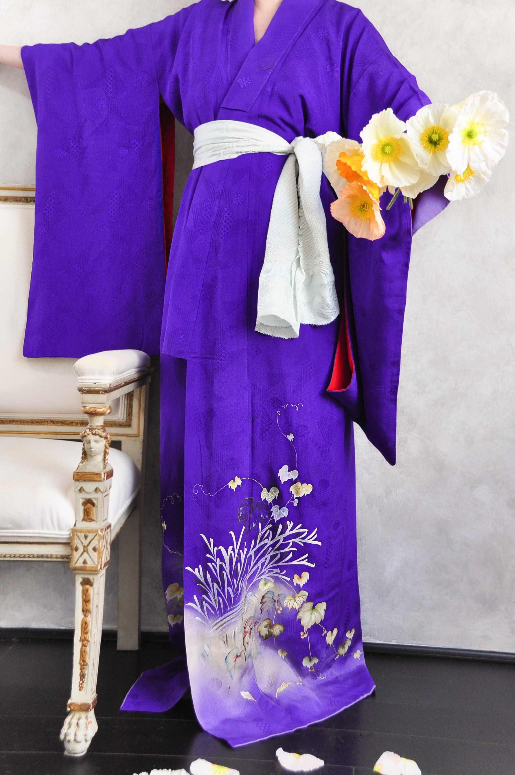 Amethyst of Autumn Silk Jacquard Antique kimono with Ageha Kamon