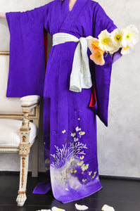 Amethyst of Autumn Silk Jacquard Antique kimono with Ageha Kamon
