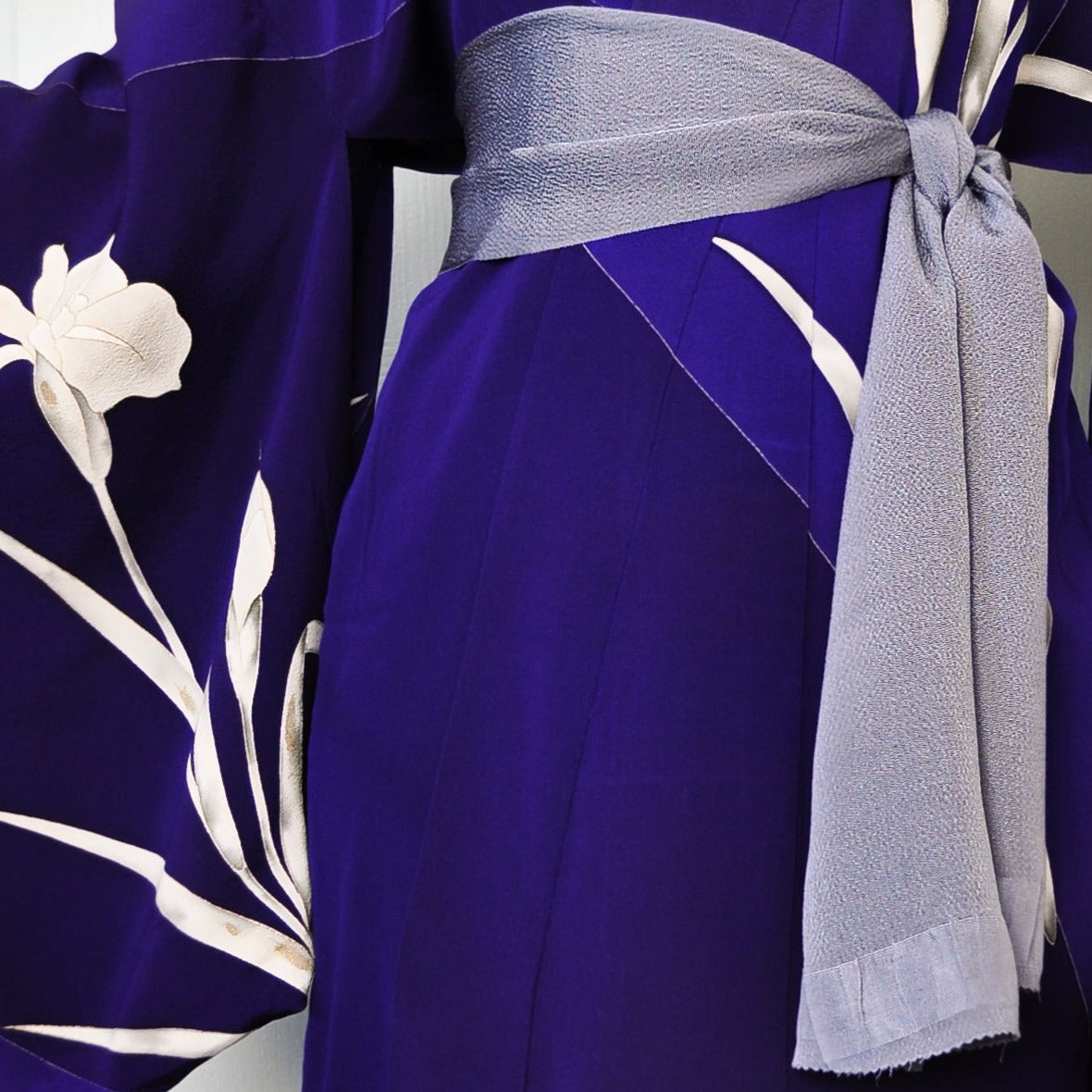 Stingray Silver Silk Chirimen Obiage Belt