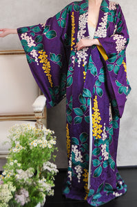 Love Vine Jacquard Silk Antique Kimono
