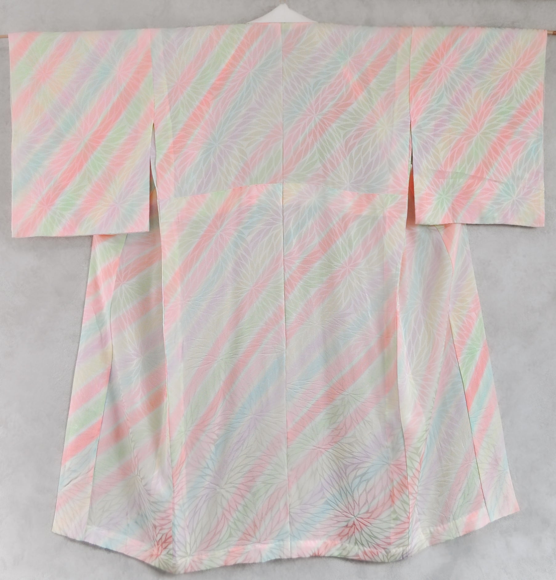 Rainbow Haze Chrysanthemum pattern Rinzu Silk Vintage Juban Kimono