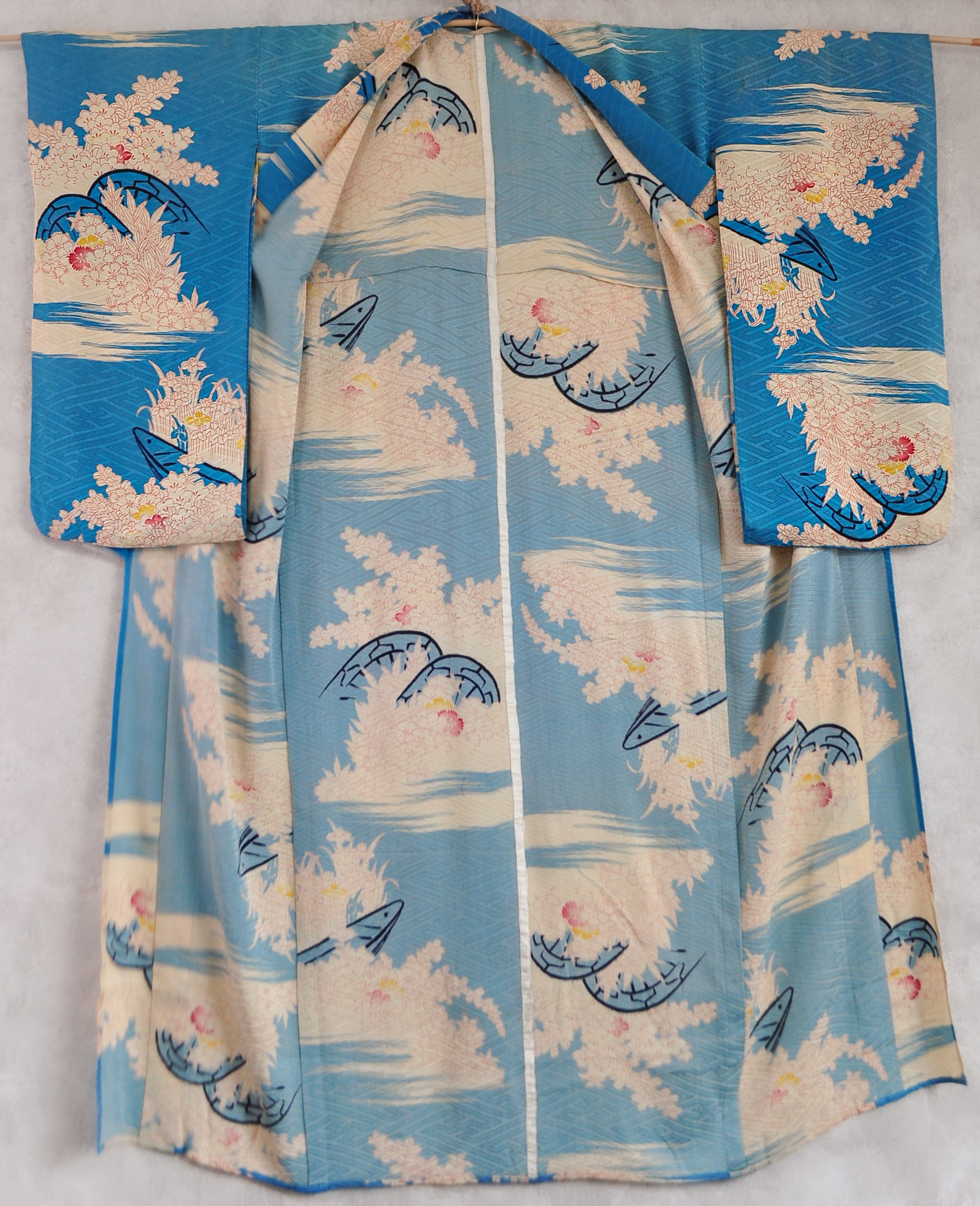 Forget me Not Sayagata Patterned Antique Silk Kimono