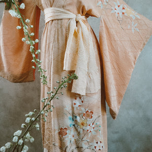 Cloud Dancing 40s Silk Semi Antique Kimono