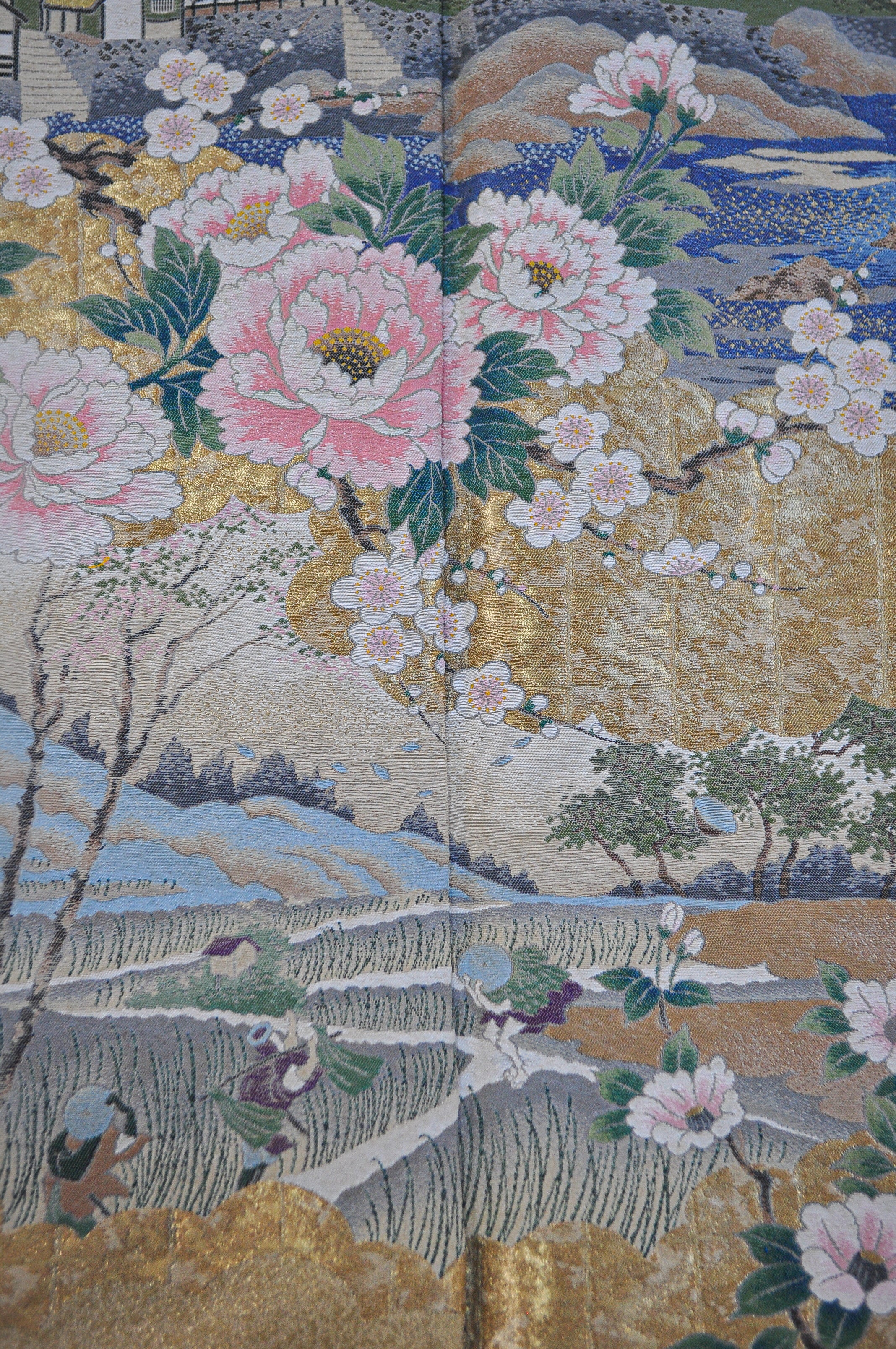Tale of Edo Landscape Embroidery 70s Vintage Kimono Robe