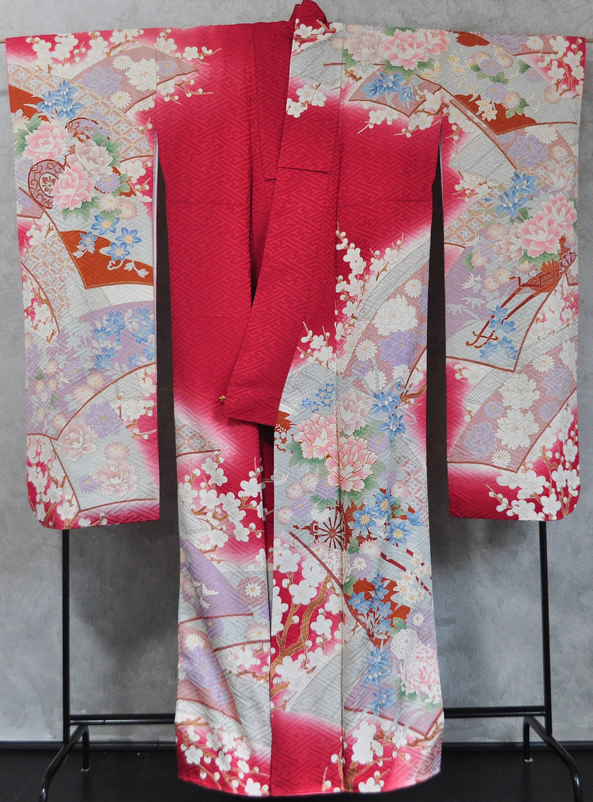 Blushing Cloud Silk Vintage Furisode Kimono Robe