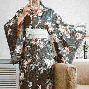 Blushing Petal 80s Vintage Kimono Robe