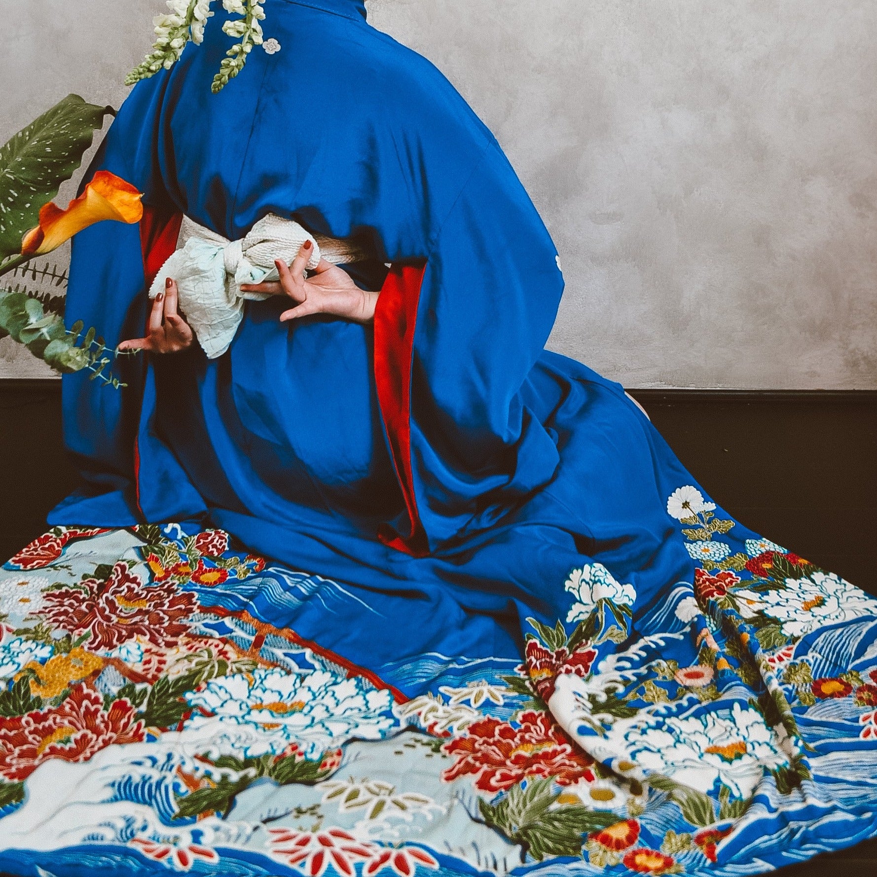 Queen of Flowers Mokko Kamon Antique Silk Vintage Kimono