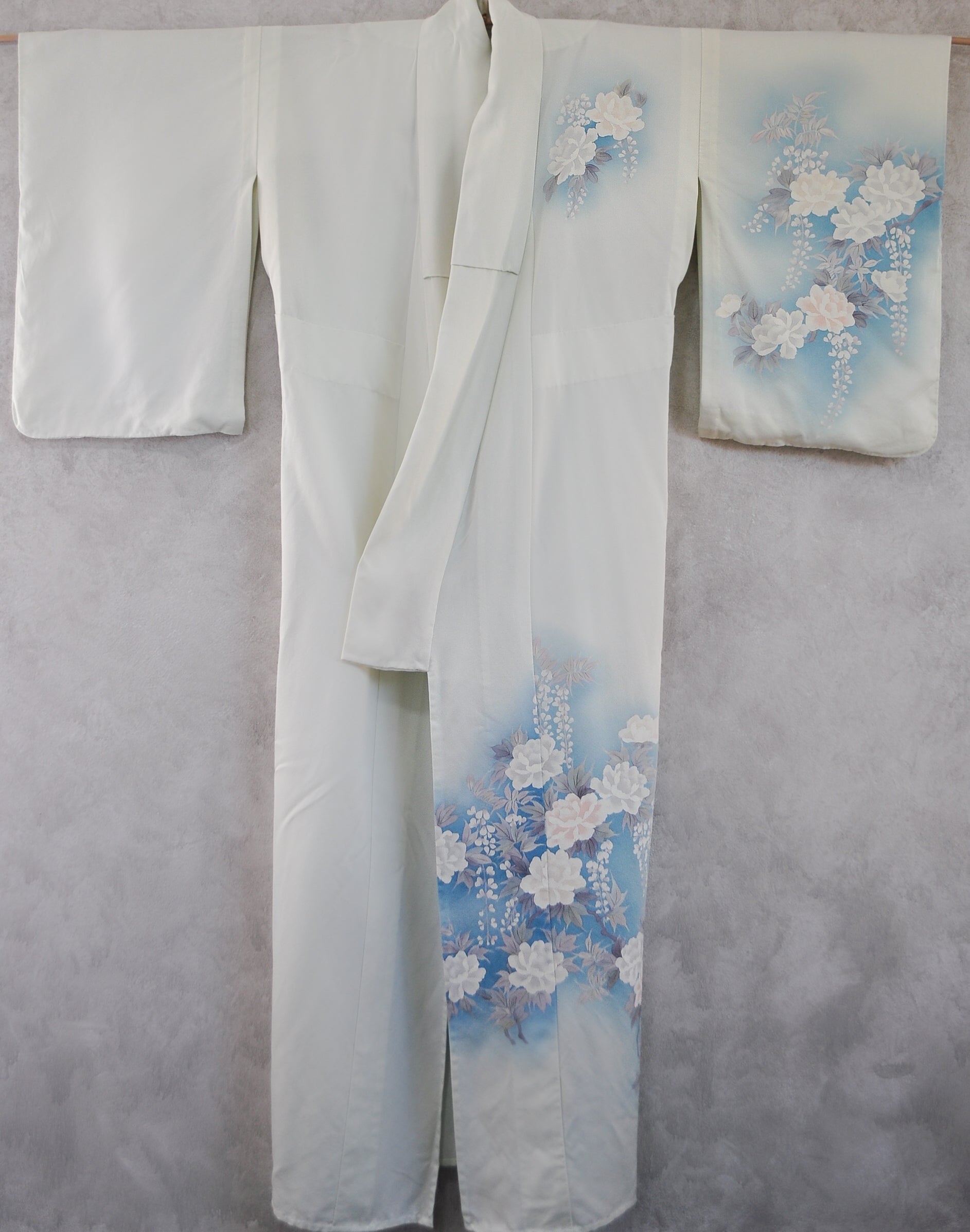 Morning Mist 80s Vintage Kimono Robe