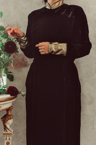 High Sea by Moonlight Vintage Mandarin Collar Velvet Wrap Dress